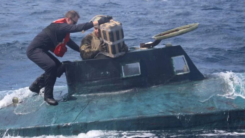 Kokainë me nëndetëse nga Panamaja, 29 të arrestuar në Itali, të përfshirë edhe shtetas shqiptarë