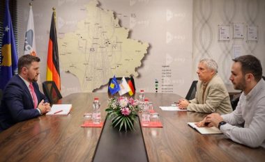 Ambasadori gjerman takoi kryeshefin e KOSTT-it: Integrimi i komunave veriore, i rëndësishmëm