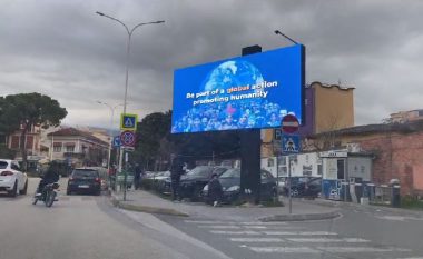 Përkujtimi i masakrës së Hamasit, Tiranë iu bashkua nismës “1 milion këmbana”