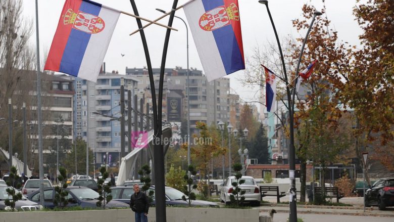 Në veri të Mitrovicës dhe Leposaviq nis peticioni për shkarkimin e kryetarëve
