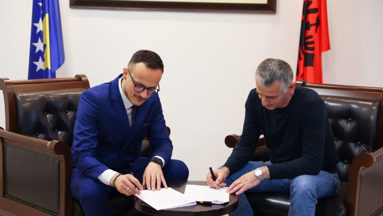 Gjilani do të bëhet me unazën e madhe të qytetit – Hyseni nënshkruan projektin në vlerë 27 milionë euro