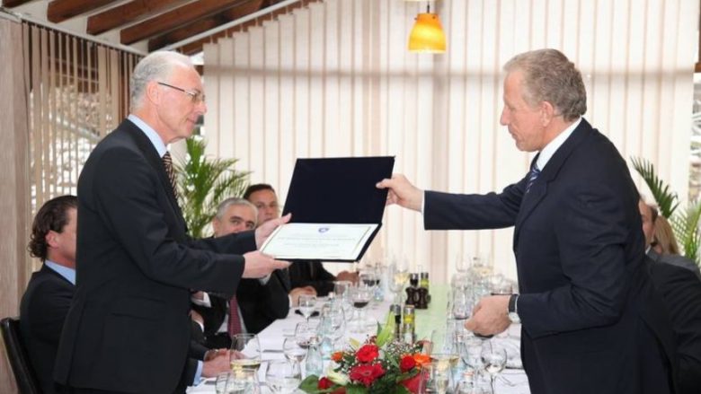 Beckenbauer ishte dekoruar me çmimin Ambasador Nderi i Kosovës