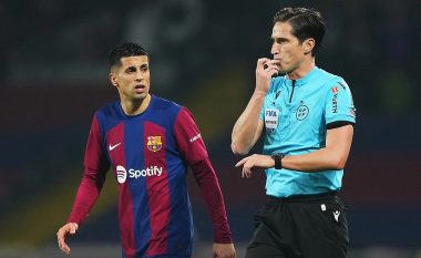 “Performanca ime ishte e tmerrshme”, Cancelo merr përsipër fajin për humbjen e Barcelonës