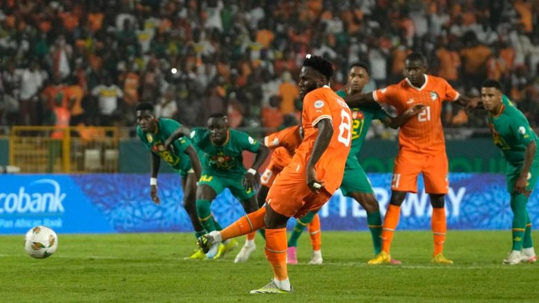 Bregu i Fildishtë mposht Senegalin pas penalltive dhe kalon në çerekfinale të Kupës së Kombeve të Afrikës