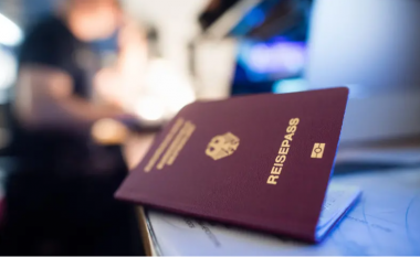 Gjermania miraton ligjin e ri për shtetësinë, emigrantët mund të kenë shtetësi të dyfishtë ose të shumëfishtë
