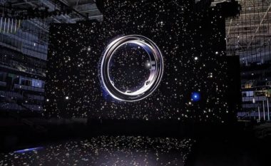 Samsung prezantoi unazën “e zgjuar” Galaxy Ring