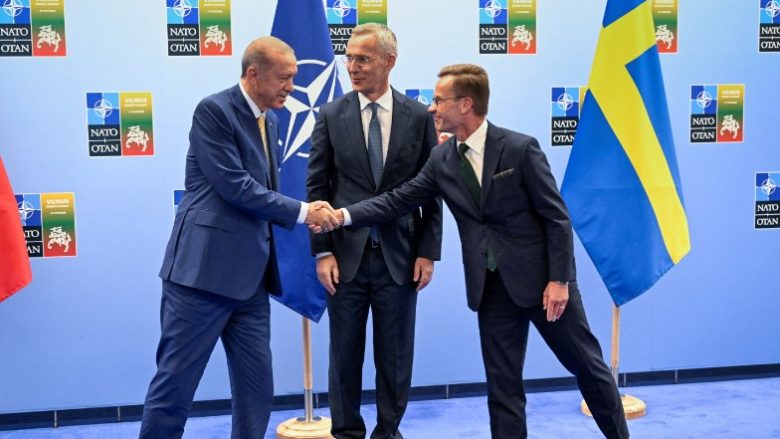 NATO po zgjerohet, parlamenti turk aprovon kërkesën për anëtarësim të Suedisë