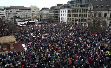 Më shumë se 900,000 njerëz protestuan kundër së djathtës ekstreme - gjatë fundjavës - në Gjermani