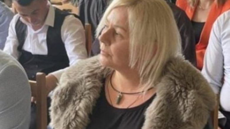 Dyshohet se konsumoi drogë brenda zyrës, shkarkohet nënkryetarja e Leposaviqit, Dragana Miletiq