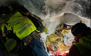 Orteku i borës zuri dy turistë zviceran në zonën e Kukësit – të njëjtit shpëtohen nga ekipi i Kërkim-Shpëtimit Malor të Kosovës
