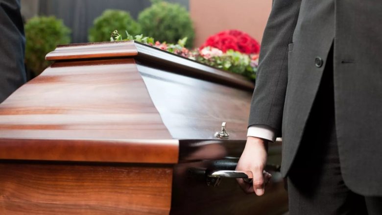 “Shtrenjtë për të vdekur”: Këto janë kostot e funeralit në Mbretërinë e Bashkuar – rritje e paprecedentë e çmimit në vitet e fundit
