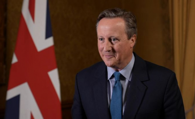 David Cameron nuk pajtohet me akuzat e presidentit turk për përdorim të pabarabartë forcash ndaj Houthive