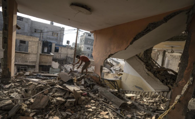 Ushtria izraelite ka vrarë 60 luftëtarë në Gaza