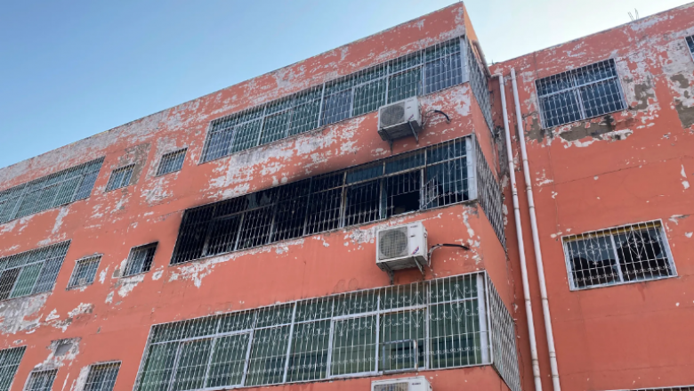 Trembëdhjetë të vdekur nga zjarri në konviktin e një shkolle kineze