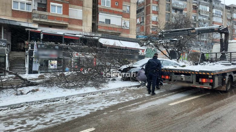 Vetaksident në Prishtinë, Policia në vendngjarje