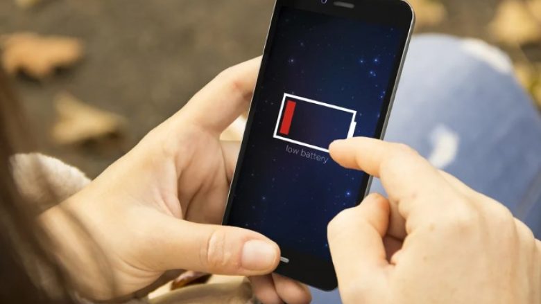 Kur duhet ta ndërroni baterinë e iPhone-it tuaj?