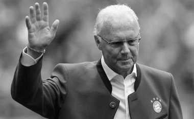 Derisa dergjej i sëmurë rëndë në shtrat, Beckenbauer pati dy dëshira - njëra prej të cilave nuk iu plotësua