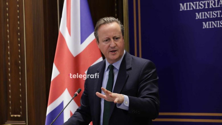 Cameron flet për vizitën e tij në Kosovë, tregon se çfarë i tha sekretarit të NATO-s lidhur me KFOR-in