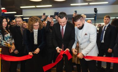 Kryeministri Kurti inauguron showroom-in e mobiljeve “Made in Kosova” në Cyrih