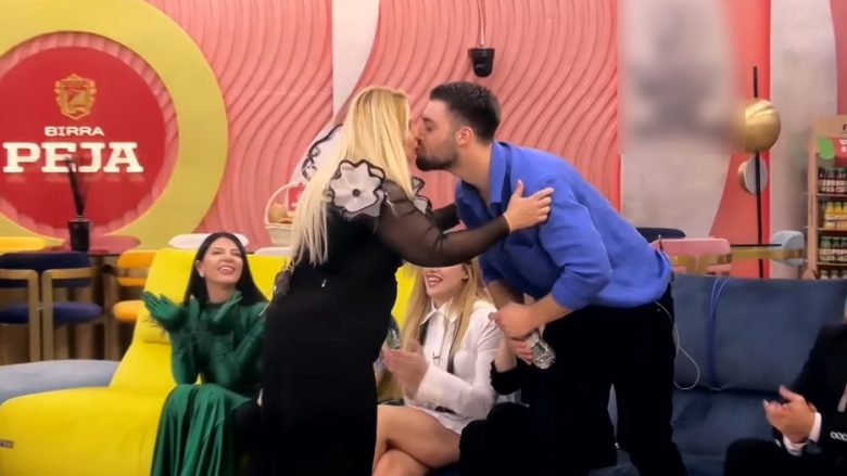 Meri puth në transmetim direkt gjatë spektaklit Meriton Mjekiqin në Big Brother VIP Albania