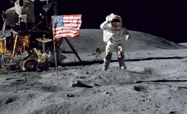Misioni i zbarkimit të astronautëve në Hënë shtyhet për vitin 2026