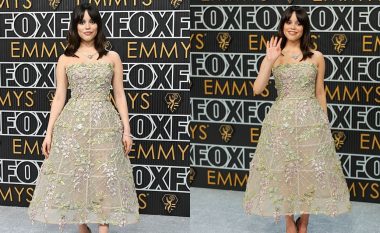 Jenna Ortega mahnit me një fustan të qëndisur në “Emmys 2024”