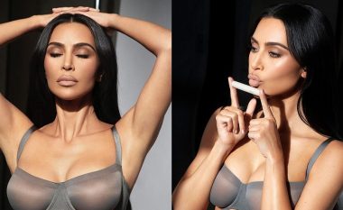 Kim Kardashian i lë pak imagjinatës, teksa shfaqet në sytjena gri në prapaskenat nga xhirimi i “SKKN By Kim”