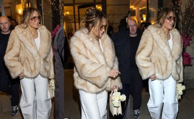 Jennifer Lopez duket magjepsëse, teksa del me një pallto dhe syze dielli retro për “Javën e Modës” në Paris