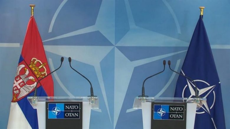 NATO deklarohet rreth rikthimit të shërbimit të detyrueshëm ushtarak në Serbi