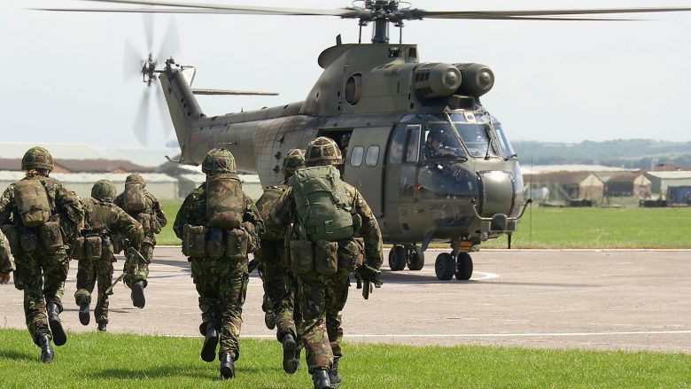 Britania do të vendosë 20,000 trupa në një nga stërvitjet më të mëdha të NATO-s që nga Lufta e Ftohtë – do të praktikohet “mbrojtja kundër Putinit”