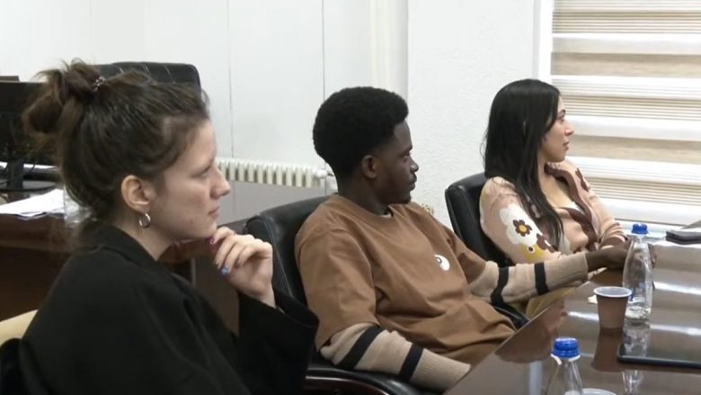 Dhjetë studentë ndërkombtarë, mes tyre edhe nga Serbia, nisin studimet për Drejtësi Tranzicionale në UP
