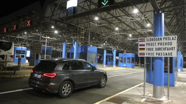 Nis zbatimi i vendimit për targat – veturat RKS lëvizin lirshëm në Serbi