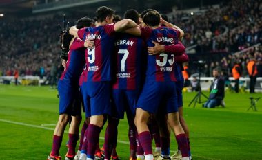 Barcelona po synon të transferojë një mbrojtës në orët e fundit të afatit kalimtar