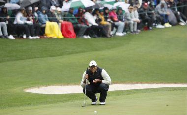 Tiger Woods i dha fund bashkëpunimit me sponsorin nga i cili fitoi rreth 660 milionë dollarë