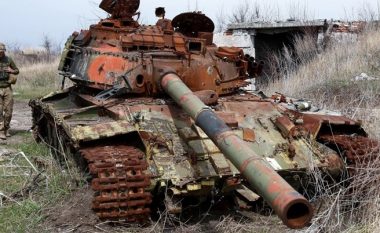 Rusia ka humbur 10 për qind të tankeve të saj në betejën për Avdiivka