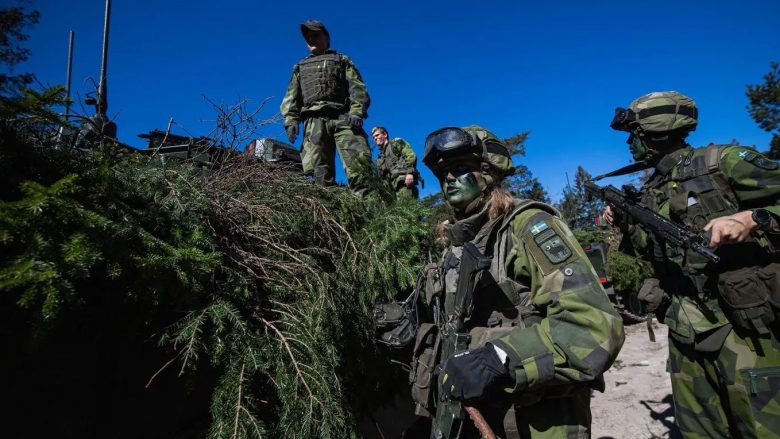 Për shkak të kërcënimit rus, suedezët po regjistrohen në mënyrë masive si rezervistë ushtarakë
