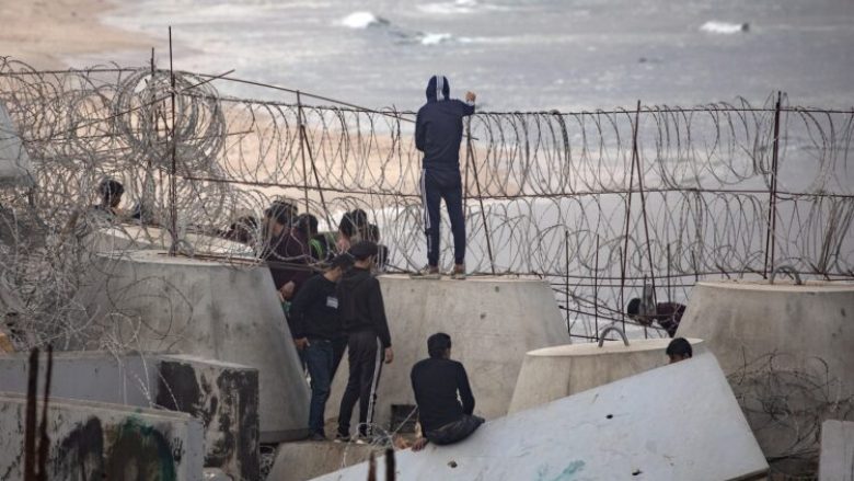 “Nëse nuk i lirojnë pengjet deri më 10 mars, do të fillojmë ofensivën” – anëtari i kabinetit të luftës të Izraelit paralajmëron pushtimin e Rafah