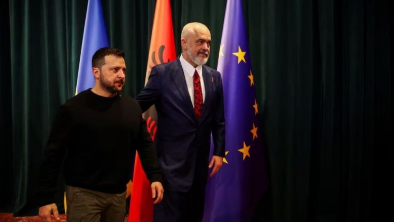 Mediat ndërkombëtare i bëjnë jehonë vizitës së Zelenskyt në Shqipëri