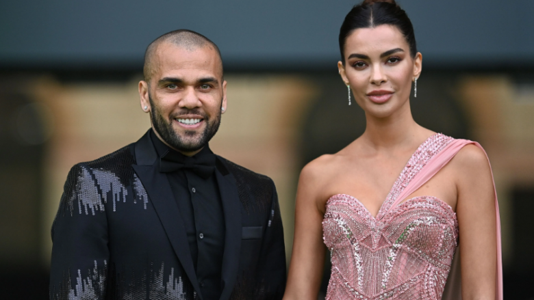 Ish-gruaja e Dani Alves, Joana Sanz publikon pa dashje letrën e ish-burrit, dërguar nga burgu para dënimit me katër vjet për sulm seksual