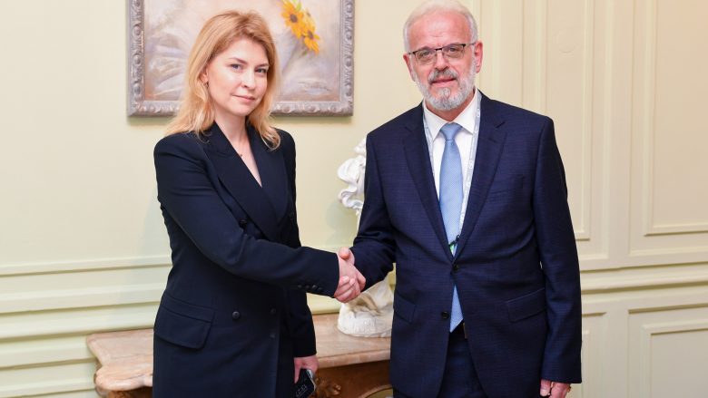Xhaferi – Stefanishina: Maqedonia e Veriut është partner i Ukrainës dhe faktor i rëndësishëm në stabilitetin evropian