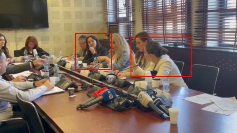 Përplasje me ofendime mes deputeteve të PDK-së dhe LVV-së: Ariana Musliu i thotë ‘zip it’ Arjeta Fejzës