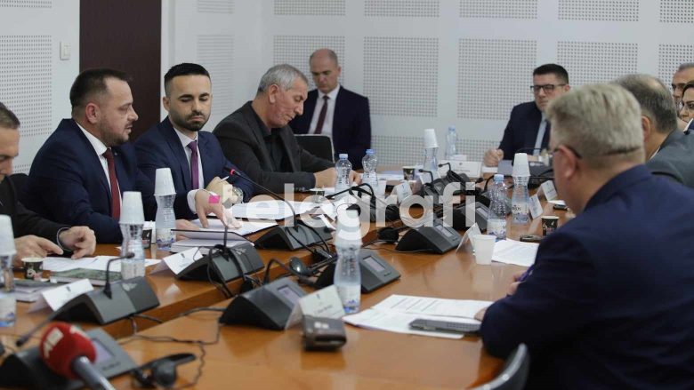 Takimi me Dejona Mihalin, Berisha përplaset me ministrin Maqedonci: Ka shumë rëndësi mos me u taku dhe mos me i raportu asaj