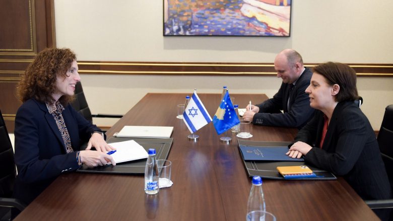 Gërvalla takon ambasadoren Ziv, bisedojnë për finalizimin e heqjes së vizave nga Izraeli