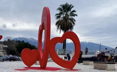 Qyteti i Beratit në prag të Shën Valentinit, kryeministri Rama publikon fotografi