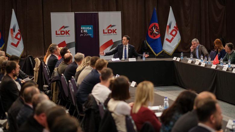 Abdixhiku: Kosova nuk duhet të jetë peng kolektiv i një çmendurie politike populiste
