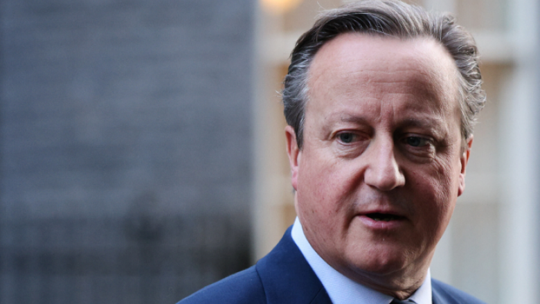 Cameron thotë se ngriti çështjen e zgjidhjes me dy shtete gjatë një bisede me Netanyahun