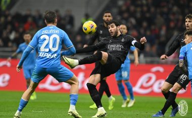 Milani merr fitore të madhe ndaj Napolit, vazhdon të mbetet në hap më kreun