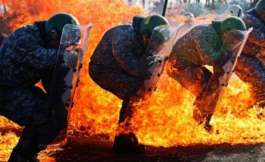 Trupat amerikane të KFOR-it trajnohen në zjarr para vendosjes në Kosovë