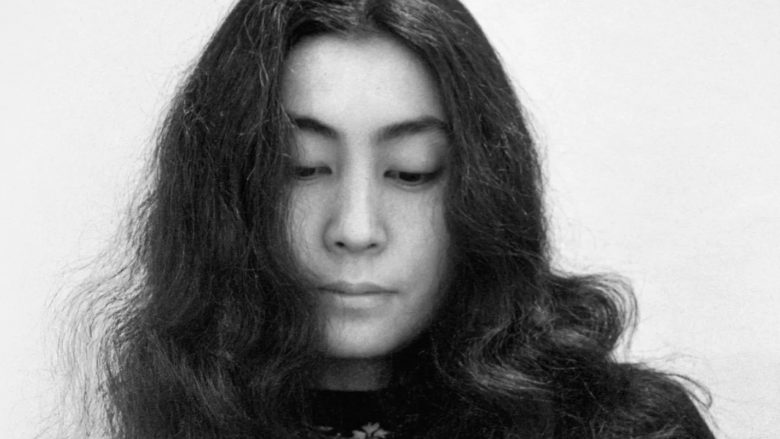Frymëzimi i Yoko Onos nga traumat e fëmijërisë gjatë Luftës së Dytë Botërore