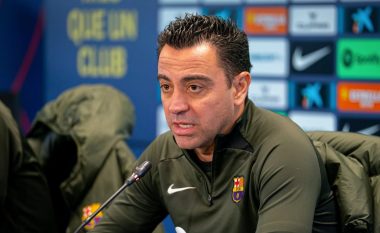 Xavi shpjegon ‘dominimin’ e Napolit që shkaktoi barazimin ndaj Barcelonës në Ligën e Kampionëve